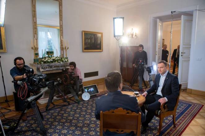 www.facebook.com/andrzejduda